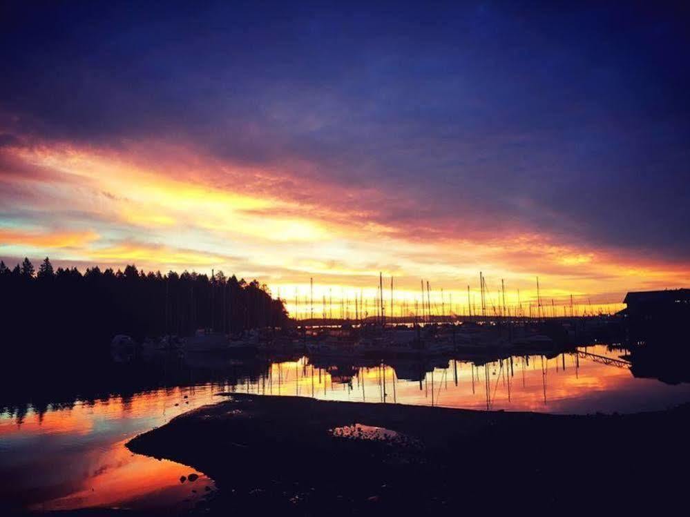The Waterfront Suites And Marina Nanaimo Kültér fotó