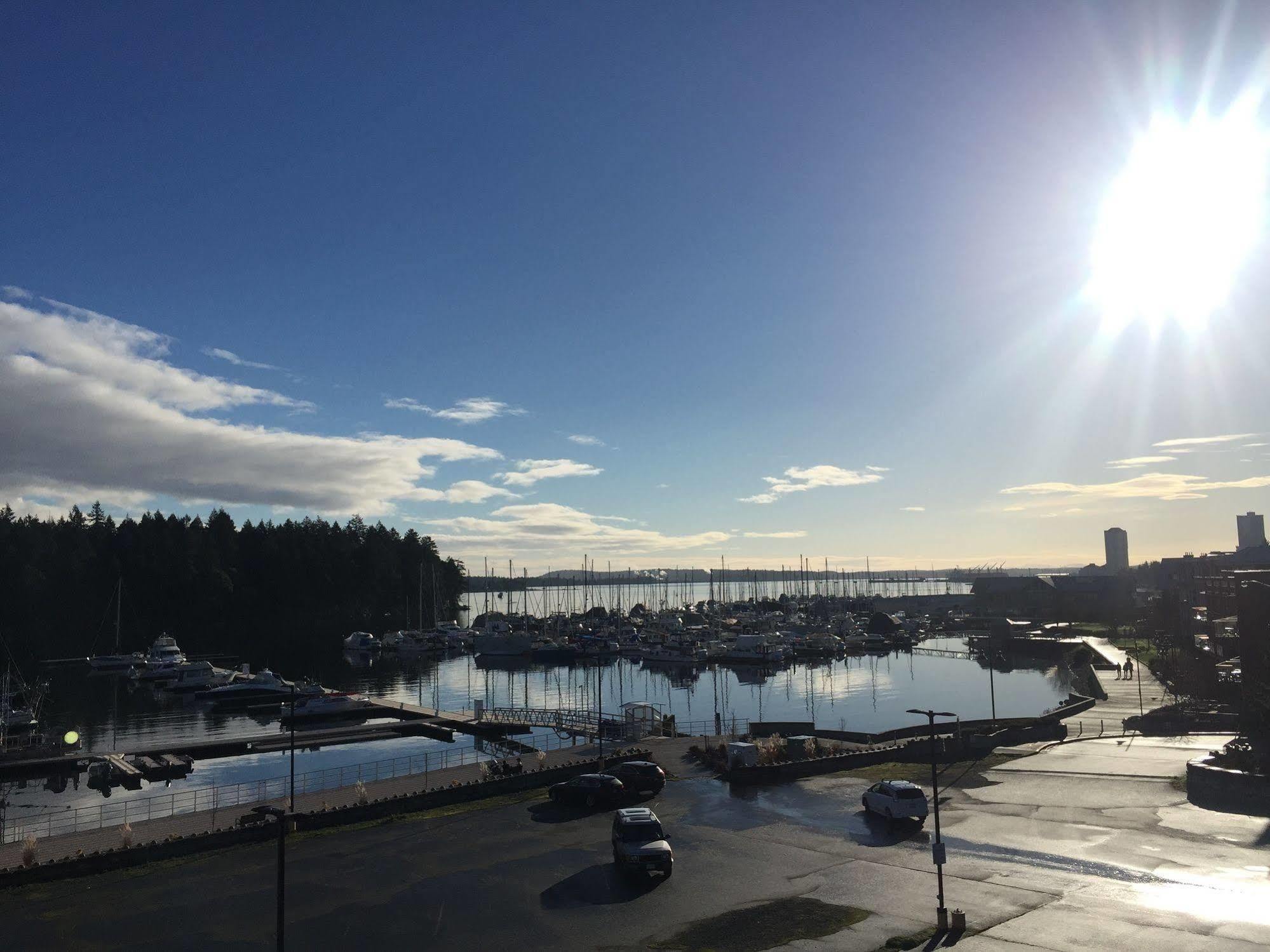 The Waterfront Suites And Marina Nanaimo Kültér fotó